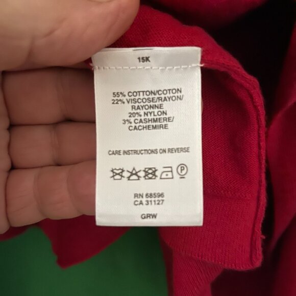 DKNY L Ladies Red Long Sleeve 55% cotton, 22% Rayon, 20% nylon, 3% cashmere - Picture 3 of 5